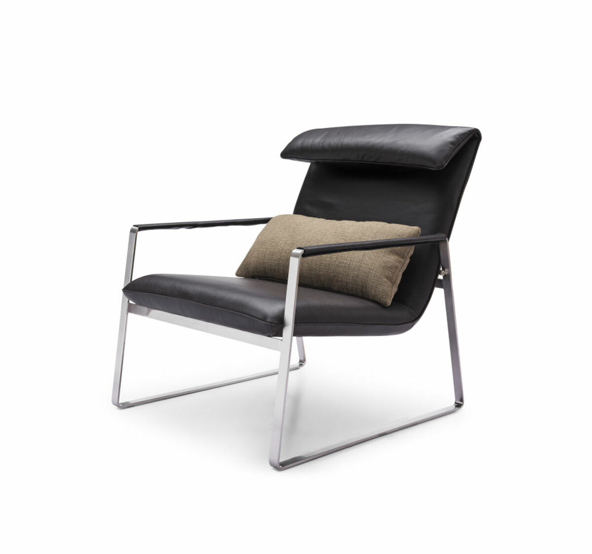 Fauteuil en cuir noir et métal chromé