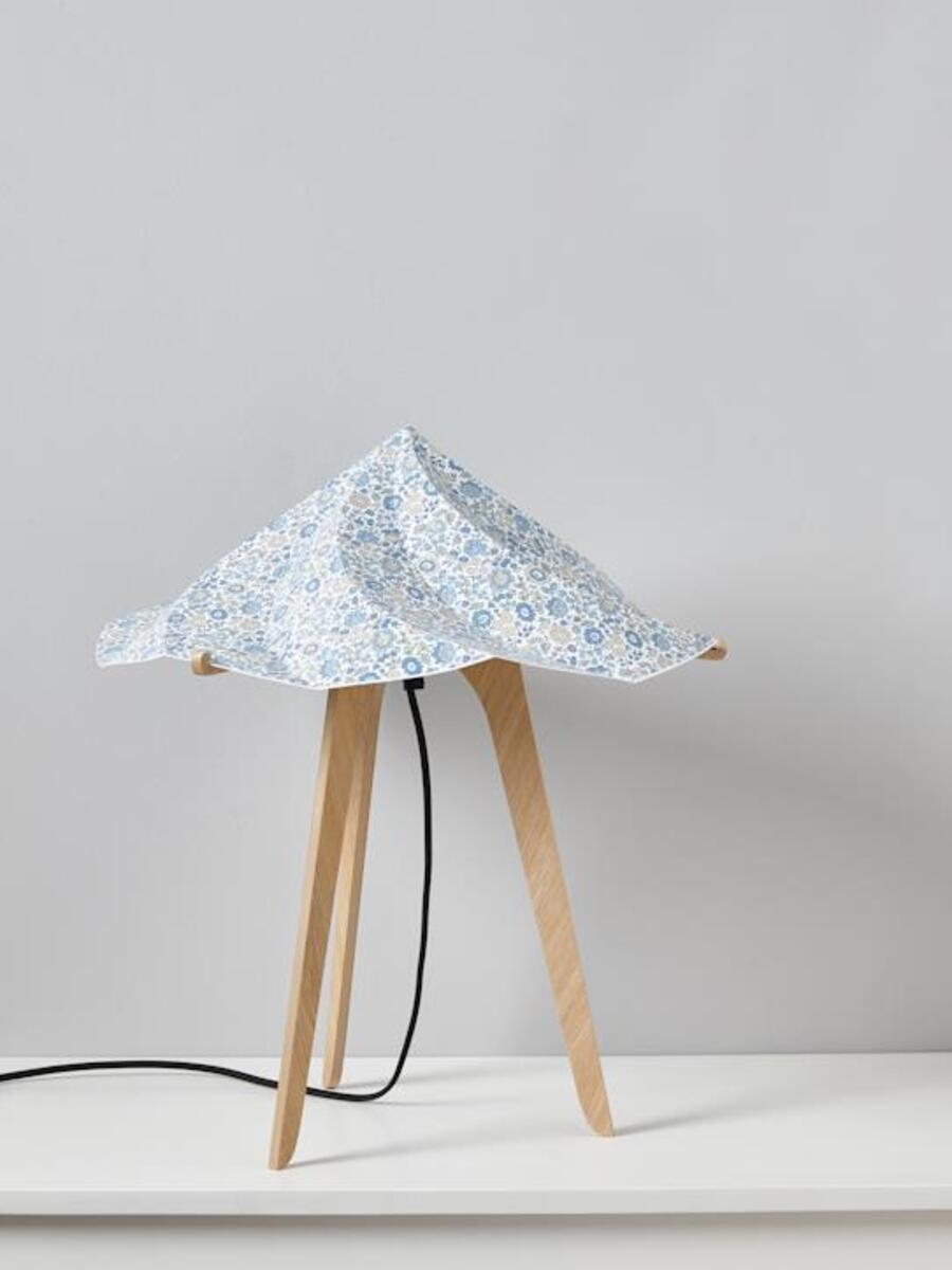 Lampe Chantilly - Constance Guisset Studio fleuri liberty bleu