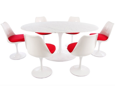 Table ovale Saarinen et 6 chaises